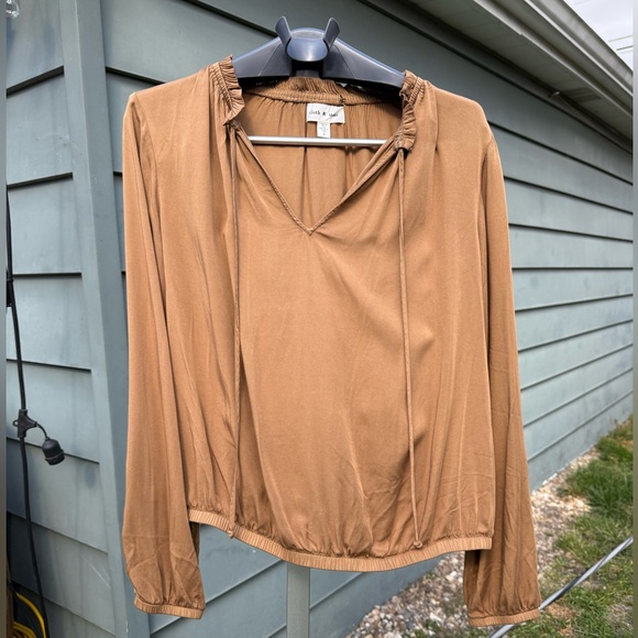 EUC cloth & stone silky blouse - Picture 5 of 13